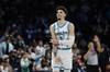 NBA杯黄蜂战尼克斯 拉梅洛-鲍尔因左小腿酸痛缺席比赛